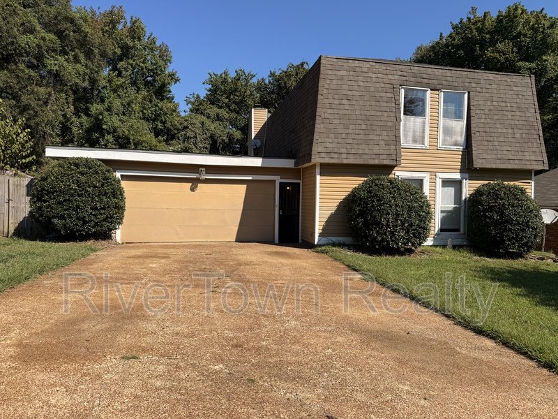 Come And See This Spacious Home!! property image