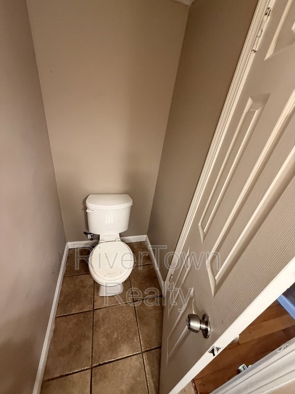 Come And See This Spacious Home!! property image