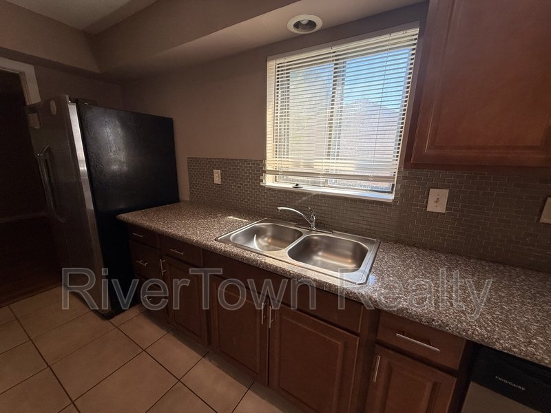 Come And See This Spacious Home!! property image