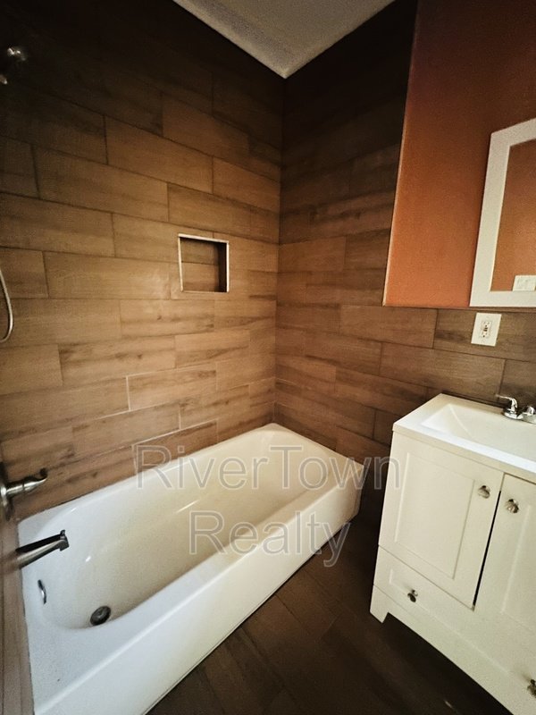 SECTION 8 FRIENDLY property image