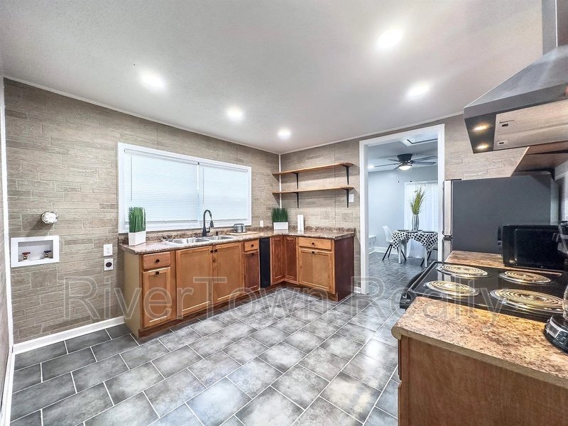 SECTION 8 FRIENDLY! ND property image