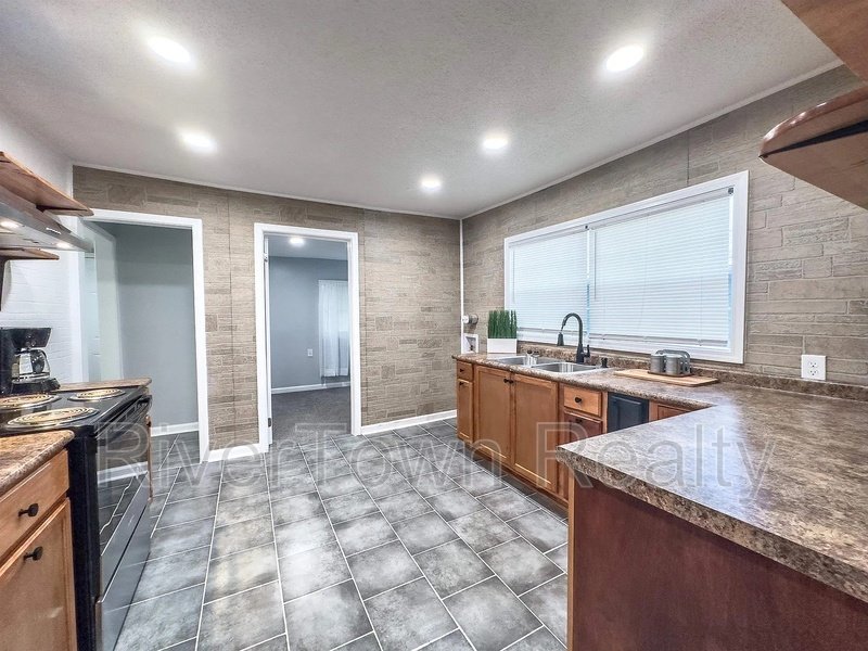 SECTION 8 FRIENDLY! ND property image