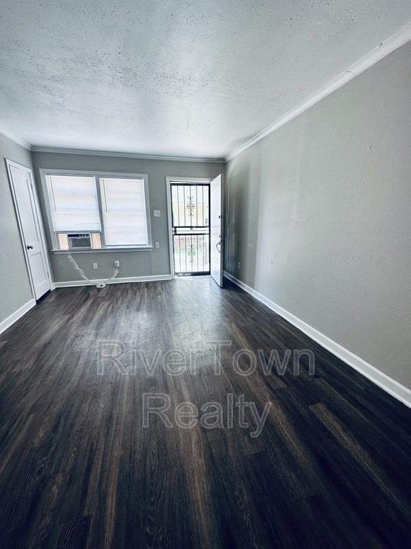 3364 Rosamond Ave property image