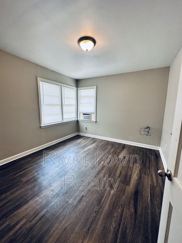 3364 Rosamond Ave property image