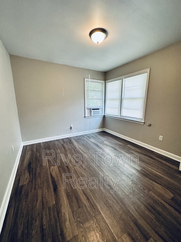 3364 Rosamond Ave property image