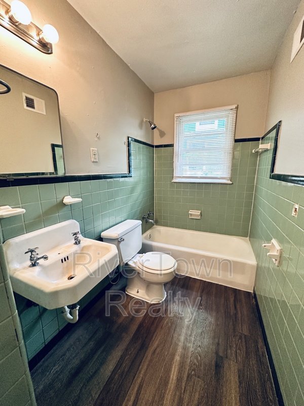 3364 Rosamond Ave property image