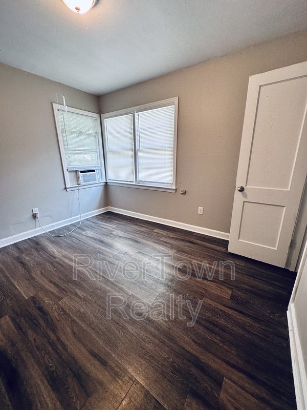 3364 Rosamond Ave property image
