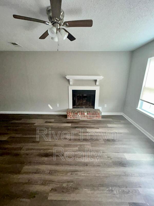 3552 Christine Rd property image