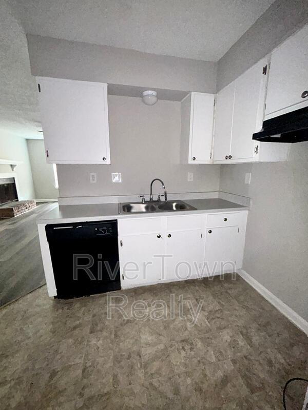 3552 Christine Rd property image