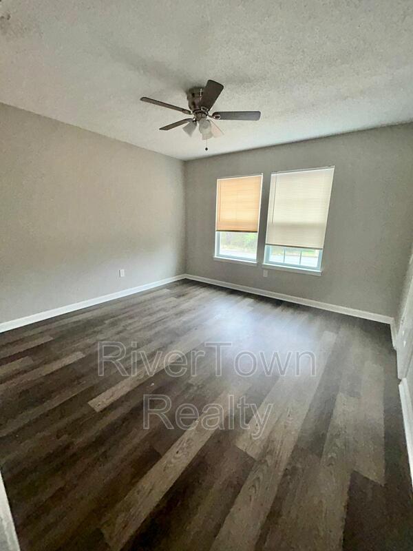 3552 Christine Rd property image