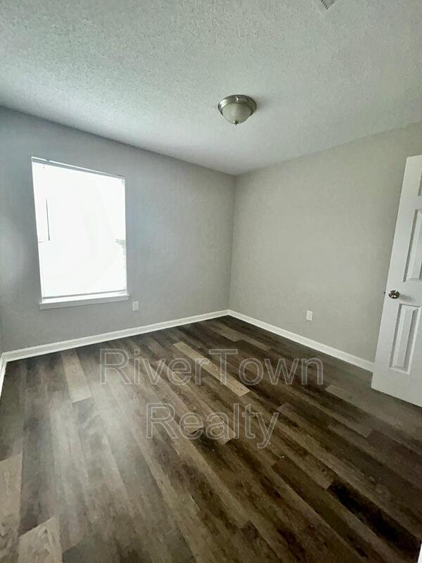 3552 Christine Rd property image