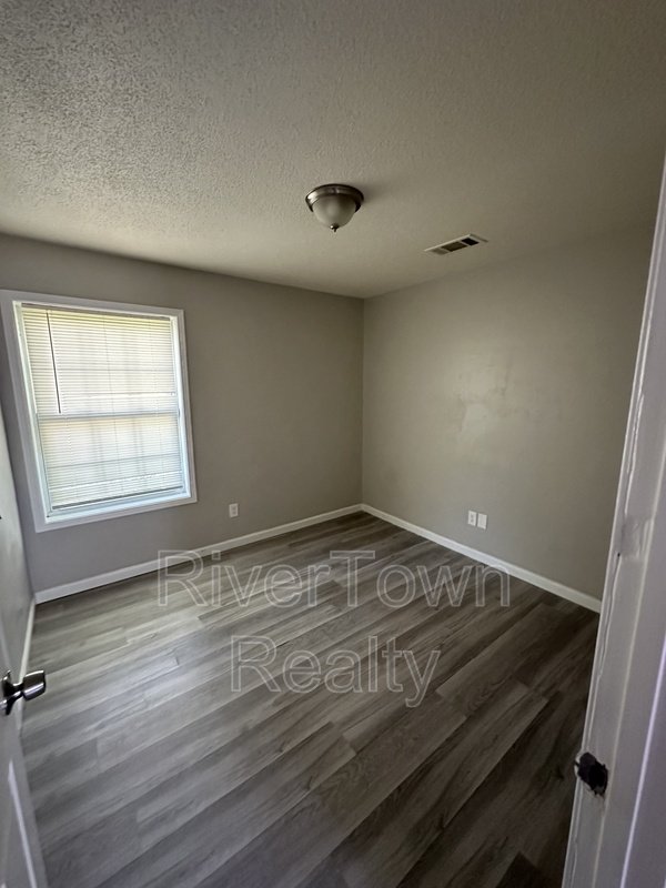 2895 Briarwood Dr property image