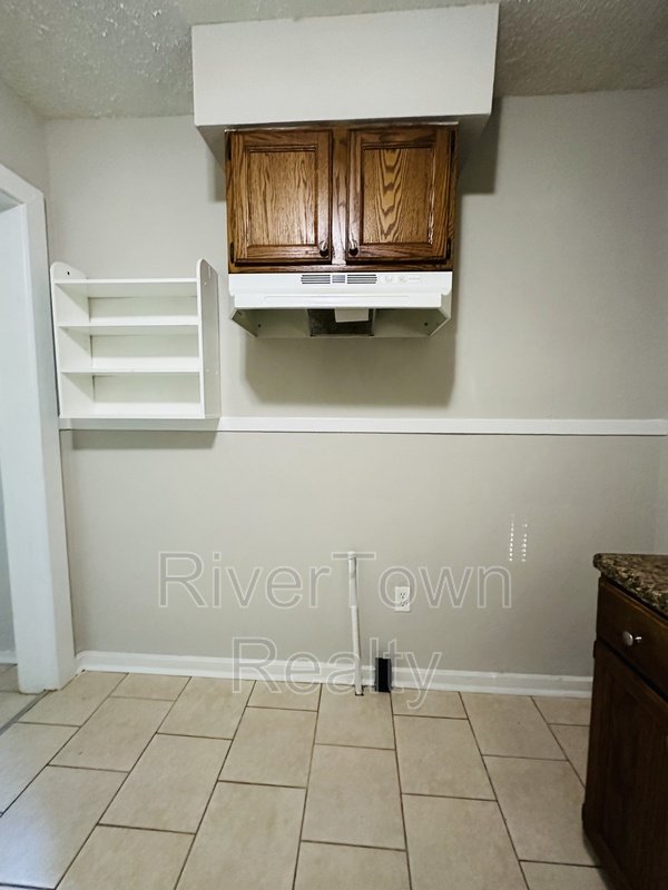 SECTION 8 Home AVAILABLE NOW. property image