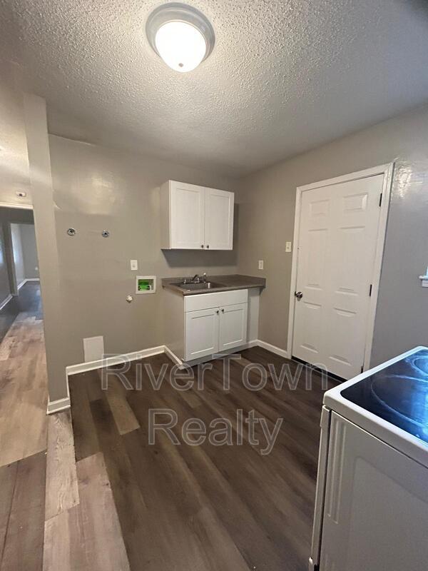 3020 Sinclair Street property image