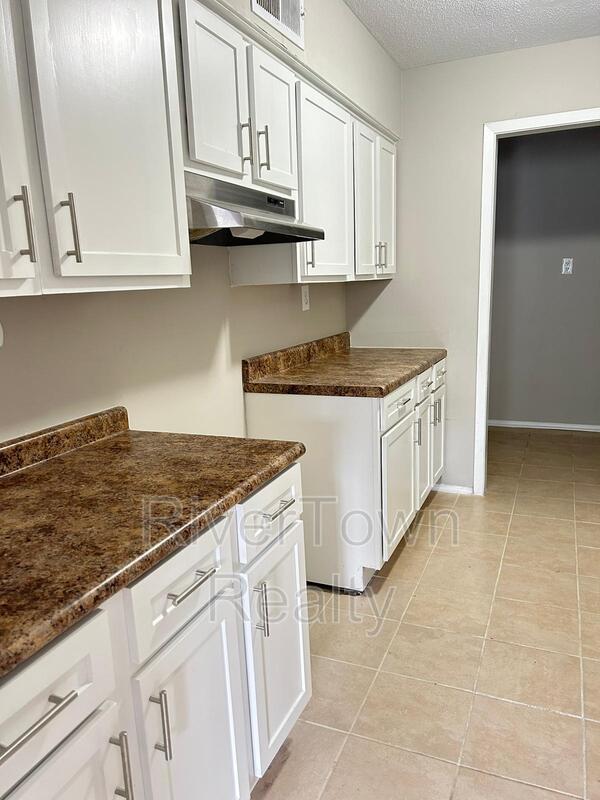 3366 Fairbanks St property image