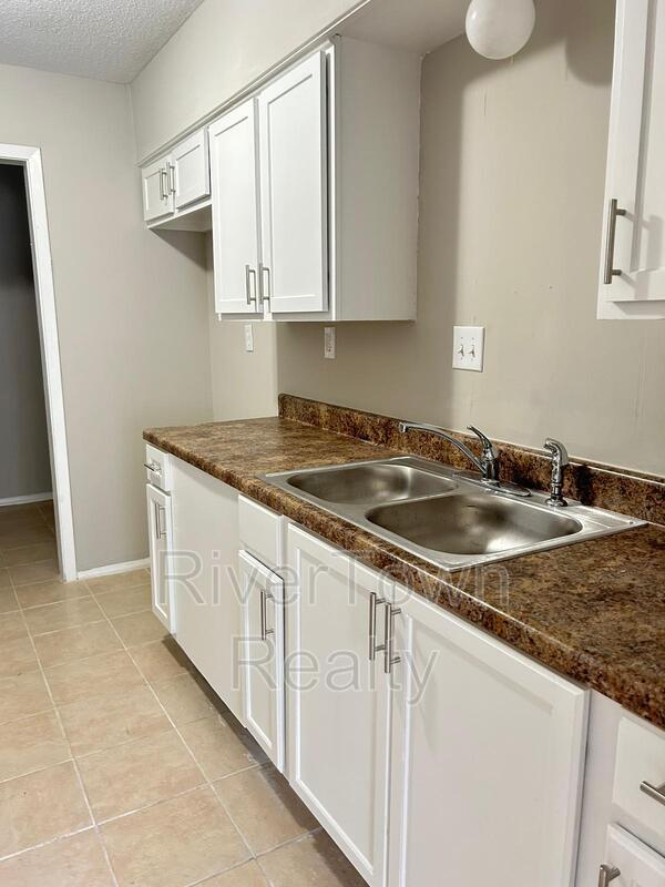 3366 Fairbanks St property image