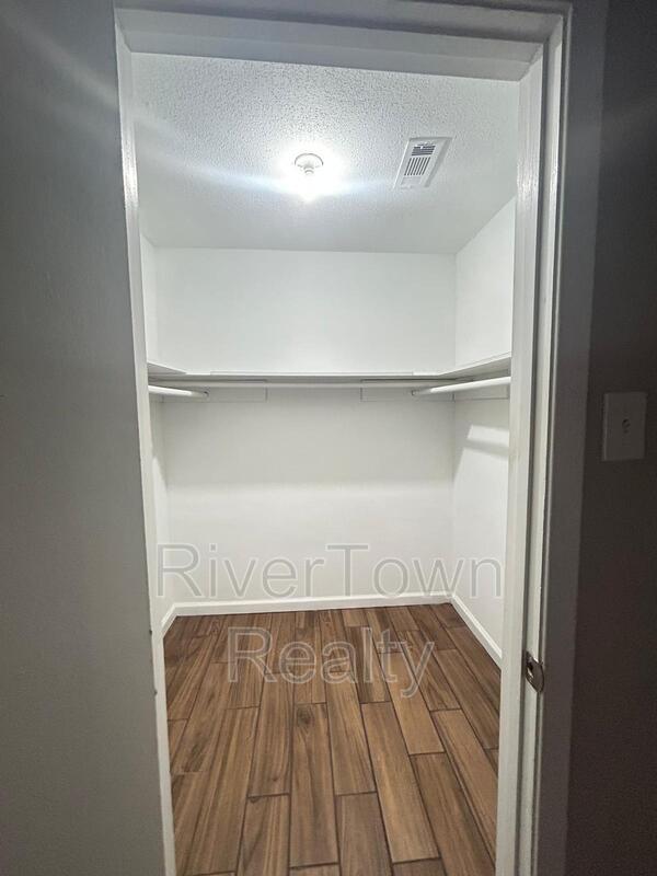 3366 Fairbanks St property image