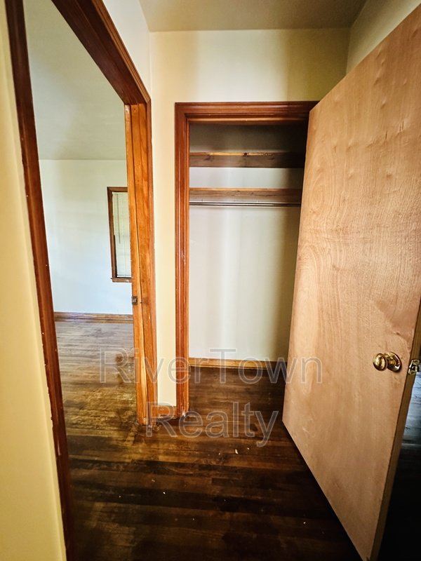 1436 Whitney Ave property image