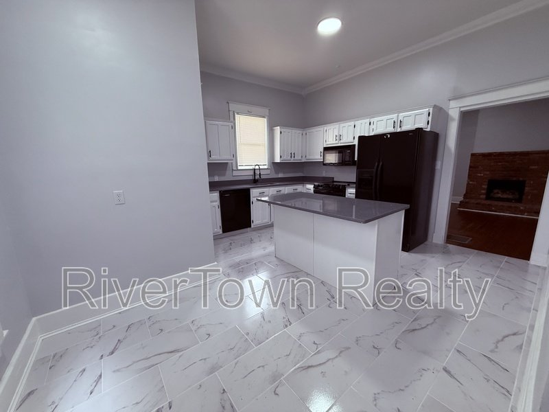 2184 Cowden Ave property image