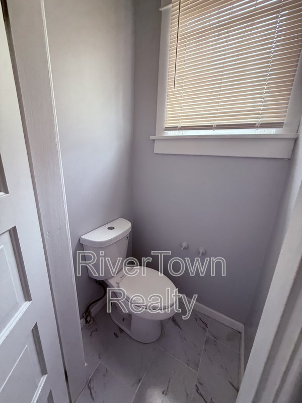 2184 Cowden Ave property image