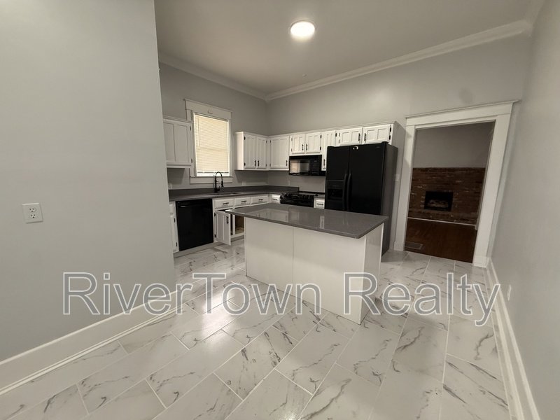 2184 Cowden Ave property image