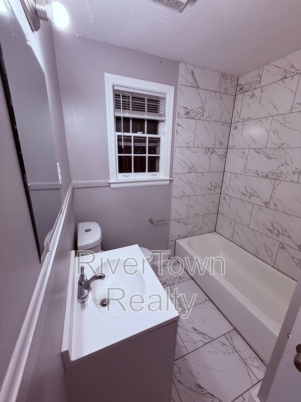 504 Philwood Cv Frnt property image