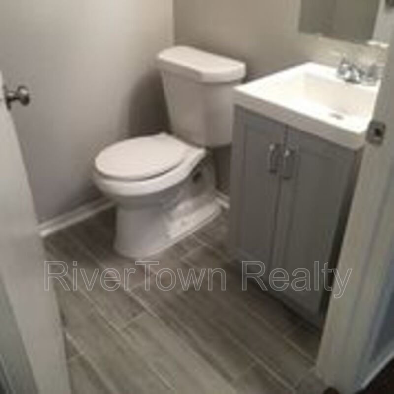 Great Condo In Quiet Area property image