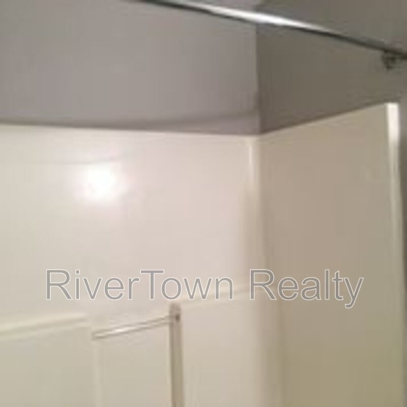 Great Condo In Quiet Area property image