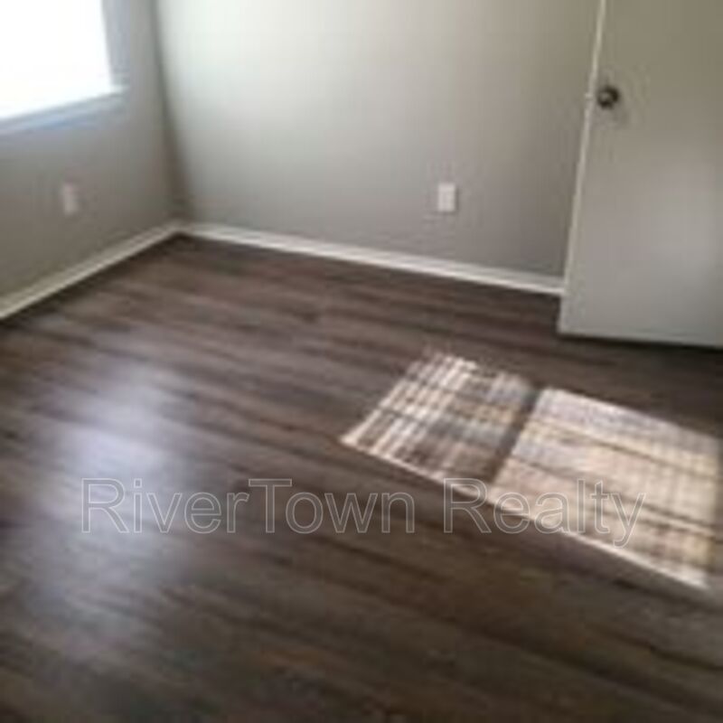 Great Condo In Quiet Area property image
