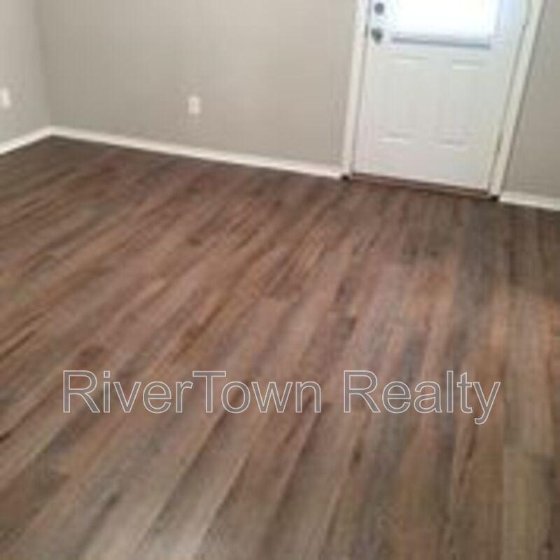 Great Condo In Quiet Area property image