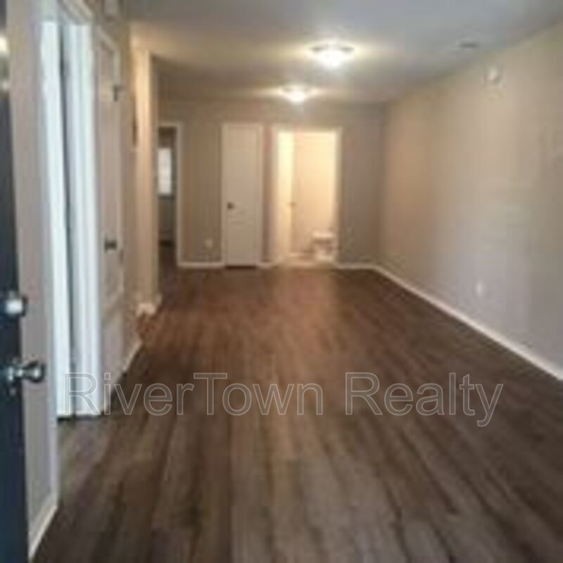 Great Condo In Quiet Area property image