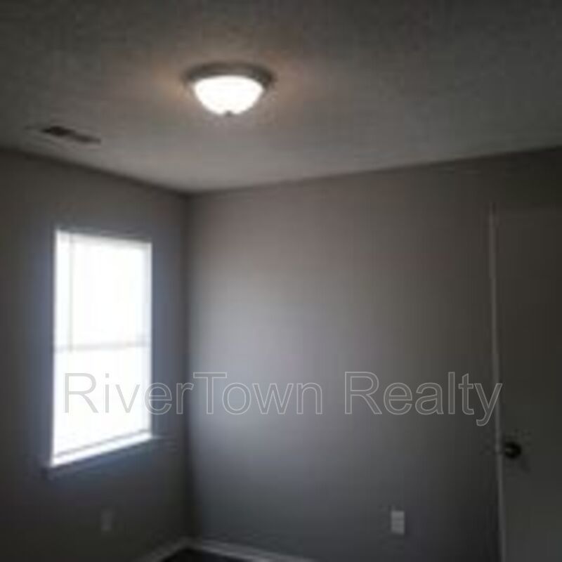 Great Condo In Quiet Area property image