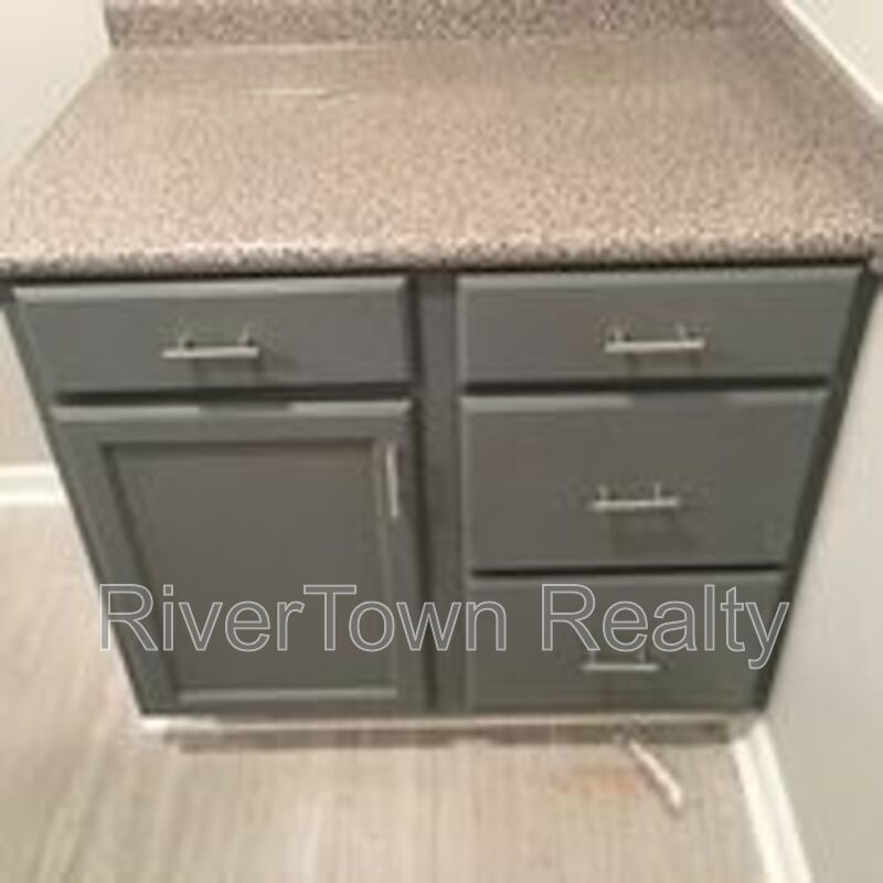 Great Condo In Quiet Area property image