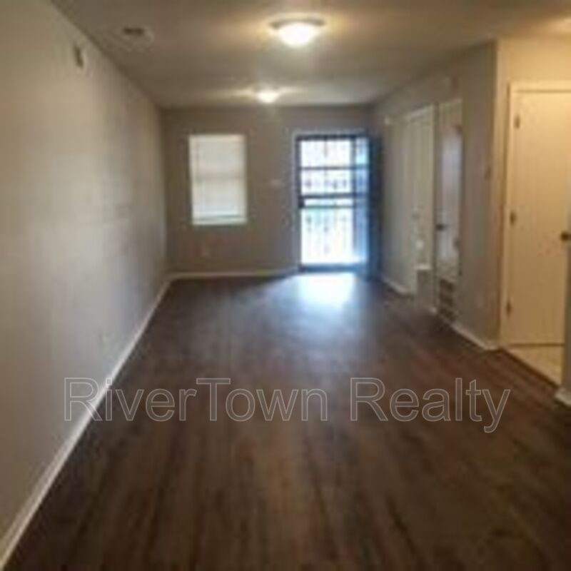 Great Condo In Quiet Area property image
