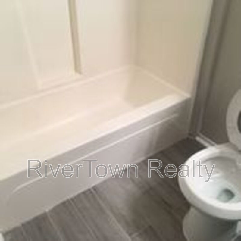 Great Condo In Quiet Area property image