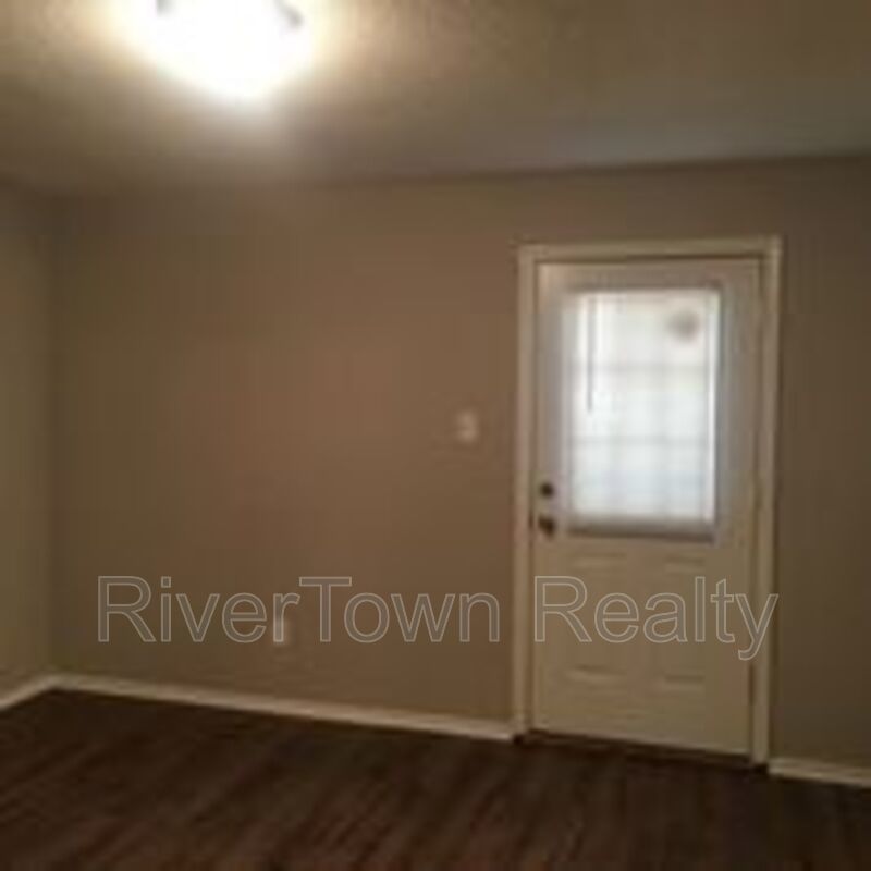 Great Condo In Quiet Area property image