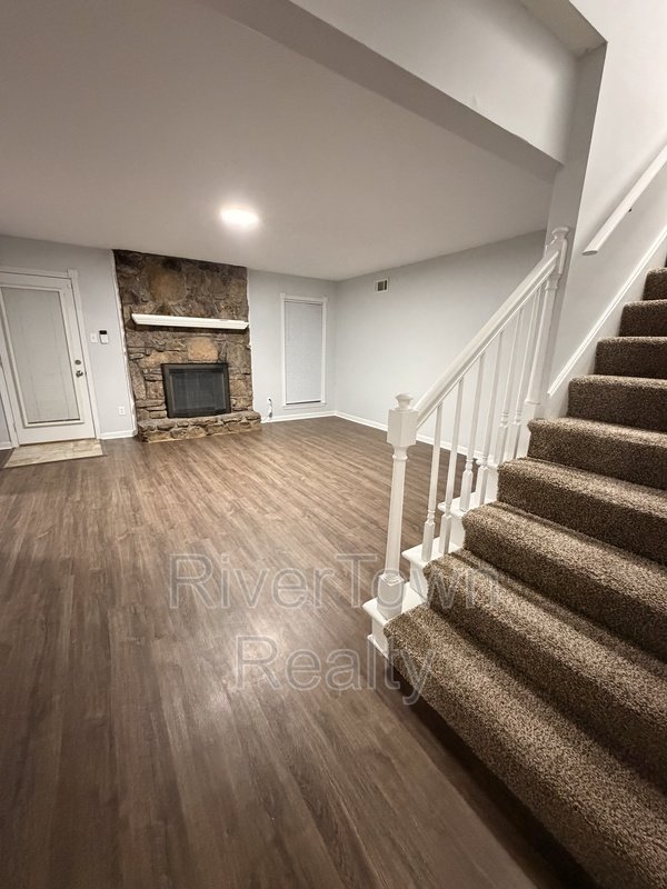 2974 Crowell St property image