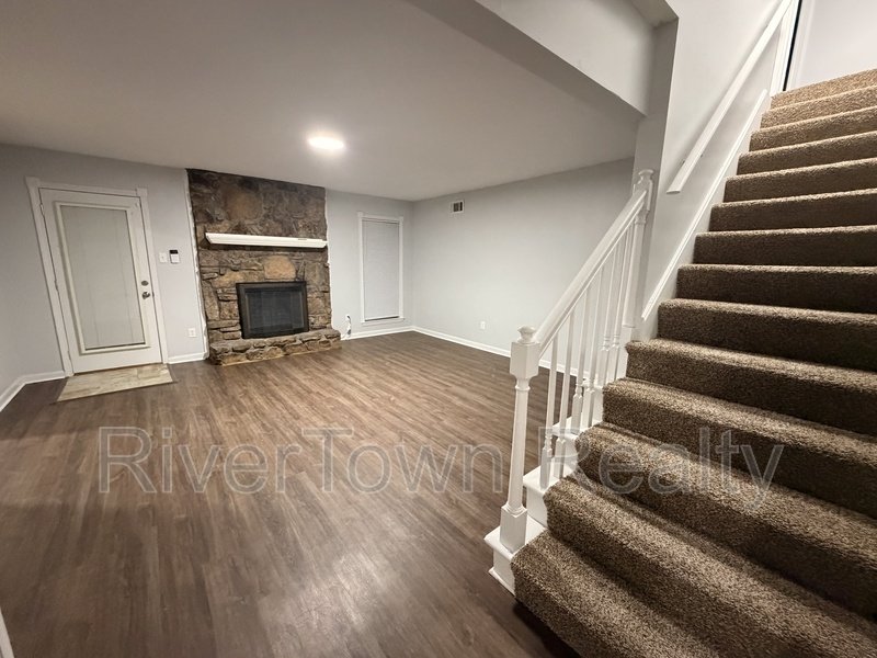 2974 Crowell St property image