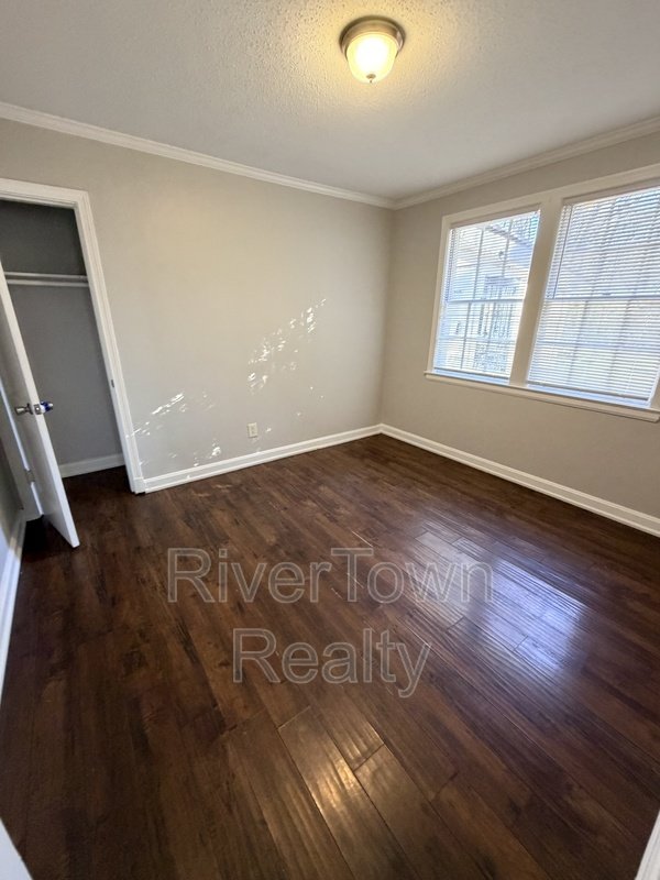 Newly Renovated Charmer In High Point Terrace property image