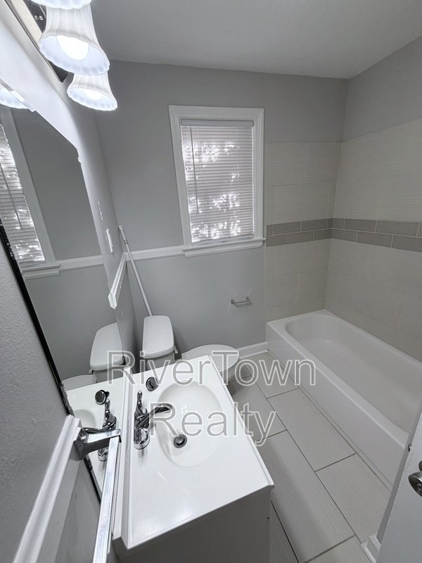 Newly Renovated Charmer In High Point Terrace property image