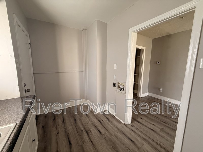 3757 Fairmont Ave property image