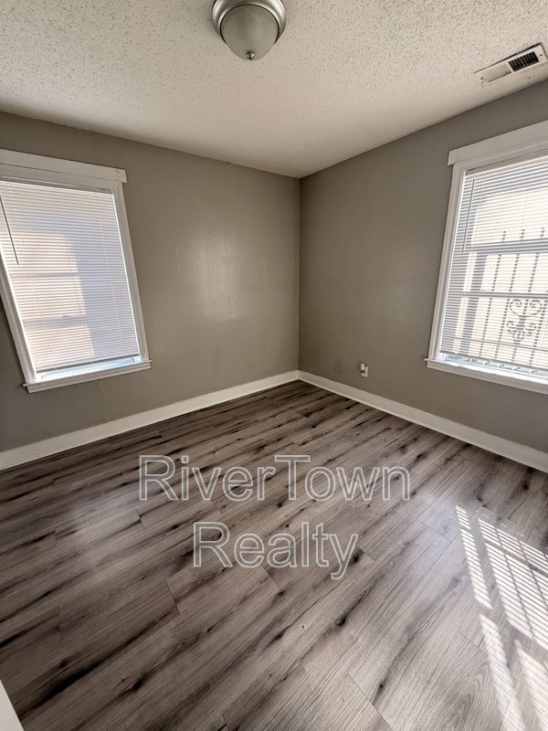 3757 Fairmont Ave property image