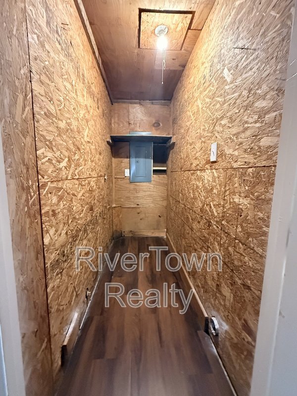 4070 Kerwin Dr property image