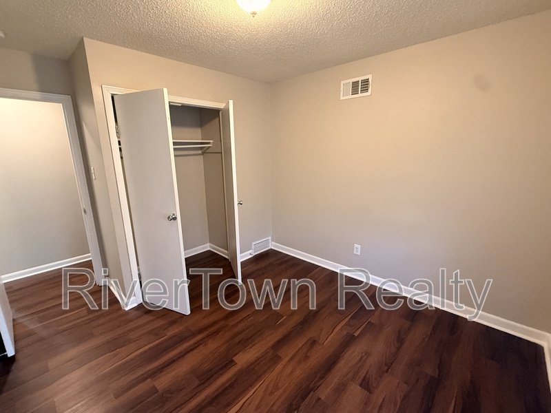 4070 Kerwin Dr property image