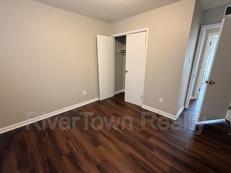 4070 Kerwin Dr property image