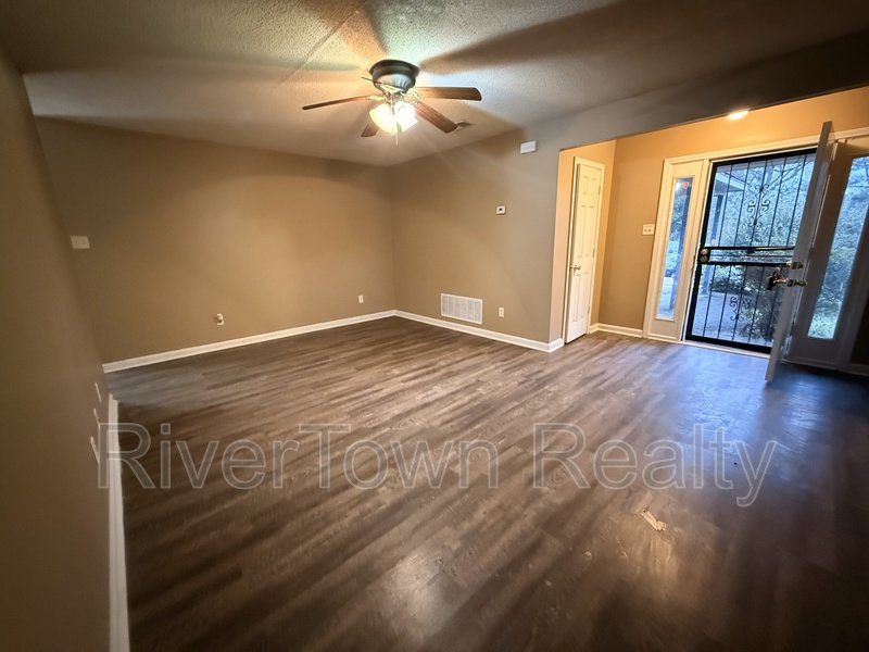 4591 Addington Dr property image