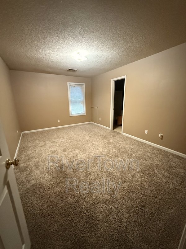 4591 Addington Dr property image