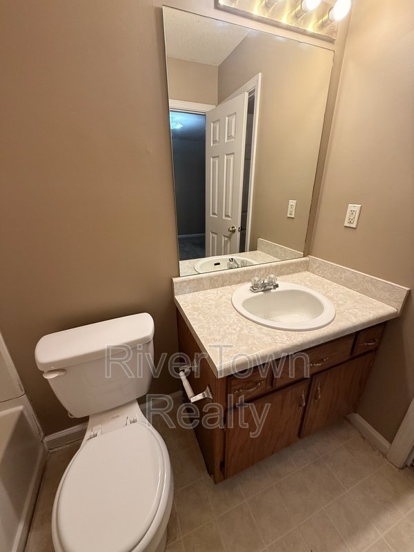 4591 Addington Dr property image