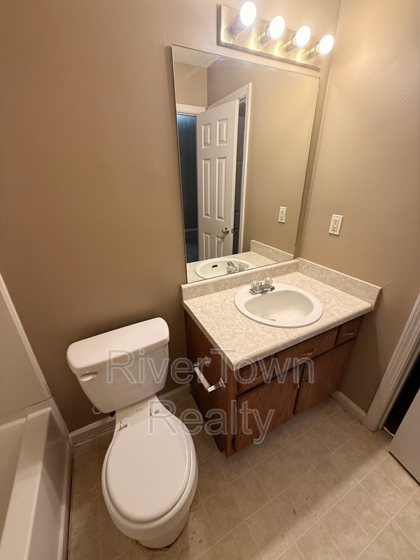 4591 Addington Dr property image