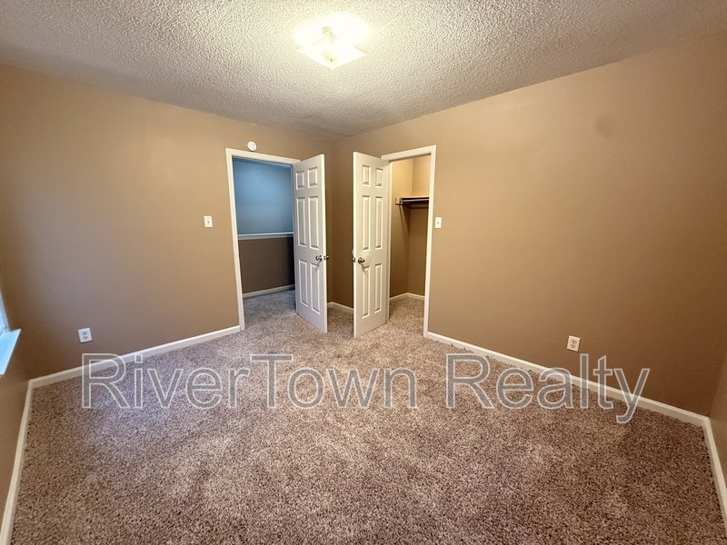 4591 Addington Dr property image